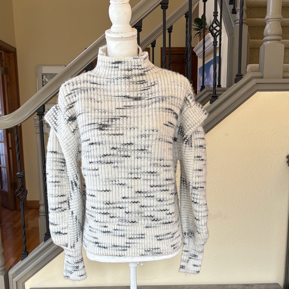 Varley Belgrave Knit Cream and Gray Mock Neck Sweater Size Small